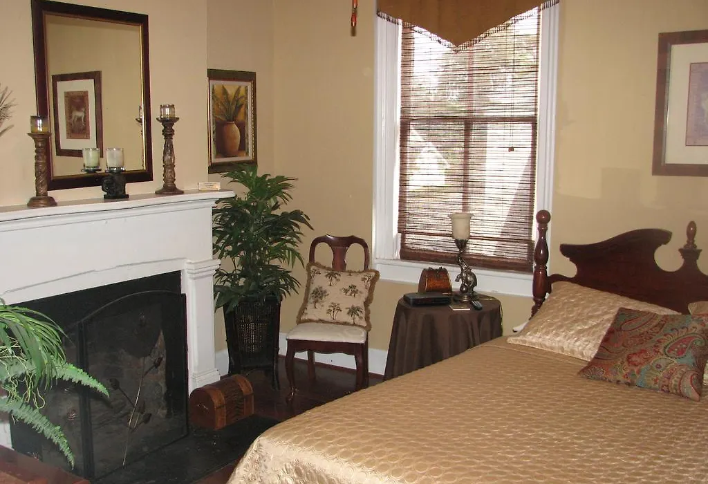 Olde Town Inn-1
